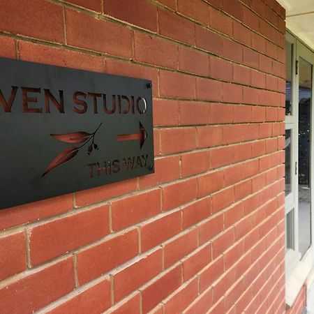 Haven Studio Hideaway Near Airport Perth Buitenkant foto